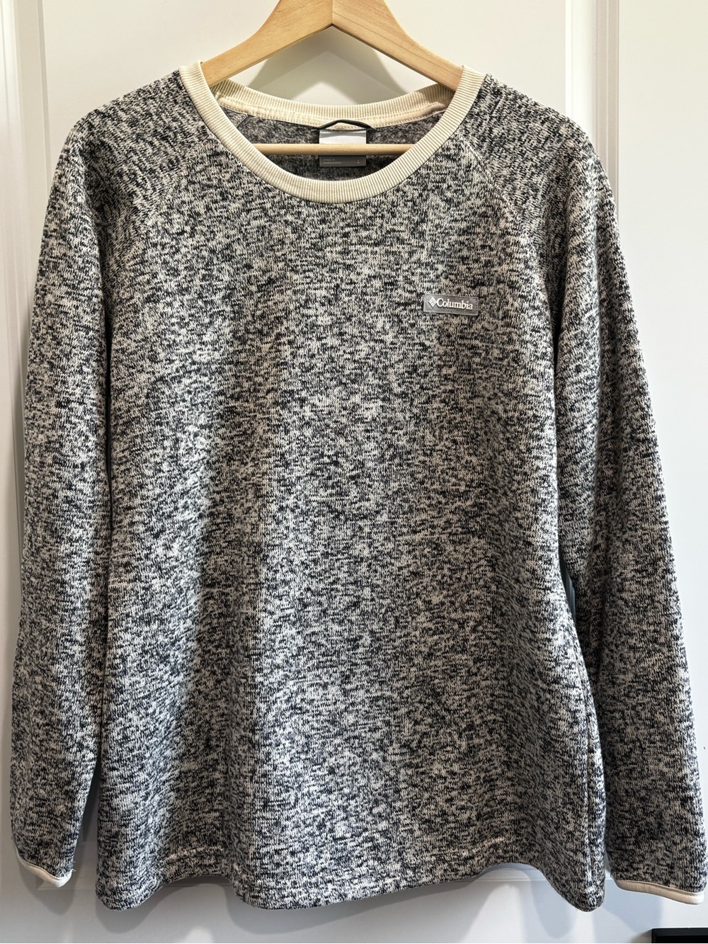 Columbia Men's Black & White Marled Crewneck Sweater